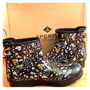 NEVER WORN - Sperry Rain Boots